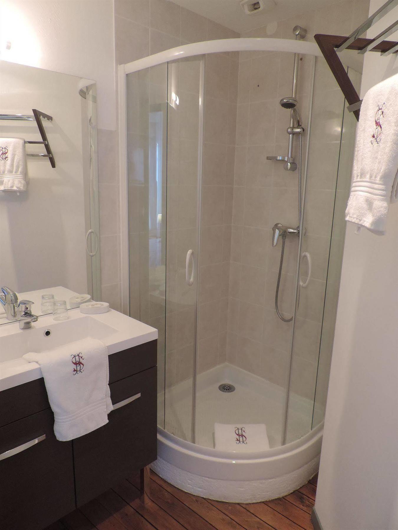 Select Hotel Le Mans Esterno foto