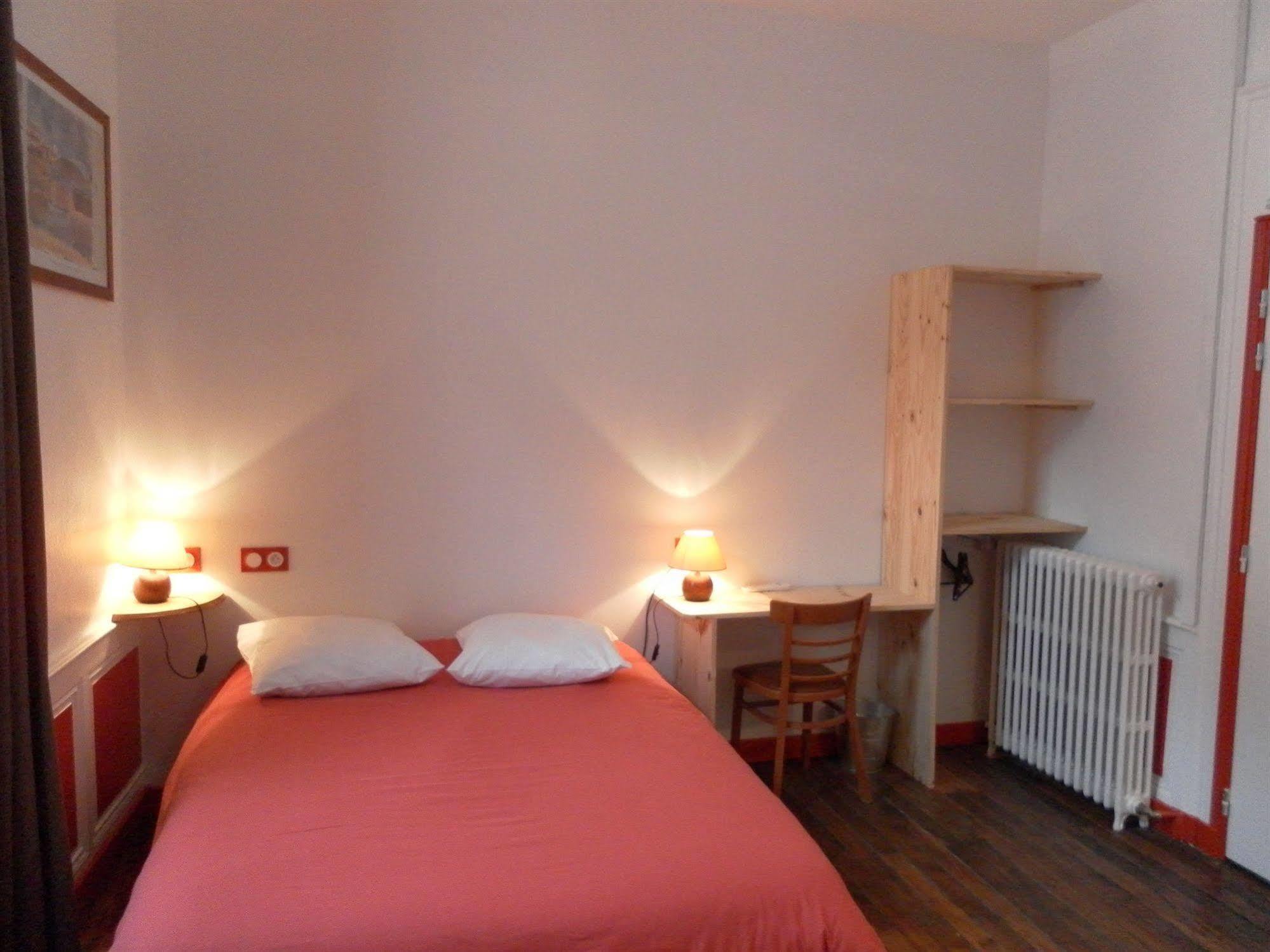 Select Hotel Le Mans Esterno foto
