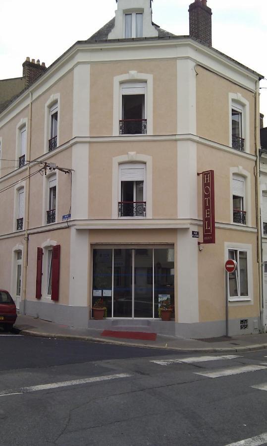 Select Hotel Le Mans Esterno foto